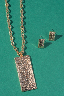 Winning Gold Necklace/Earring Set