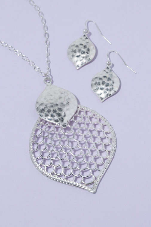 Swimming in Emotions Necklace/Earring Set